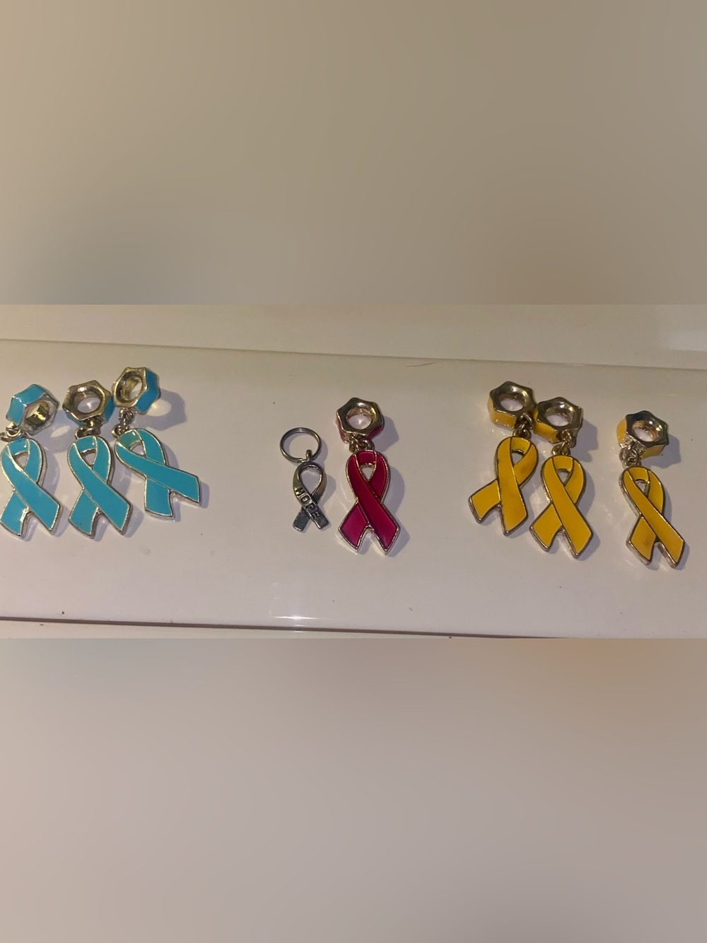 8 Pc Awareness/Hope Charm Set
